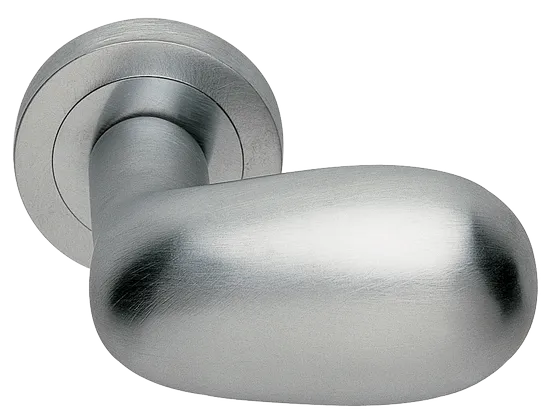 UOVO R2 CSA, door handle, colour - satin chrome image buy World